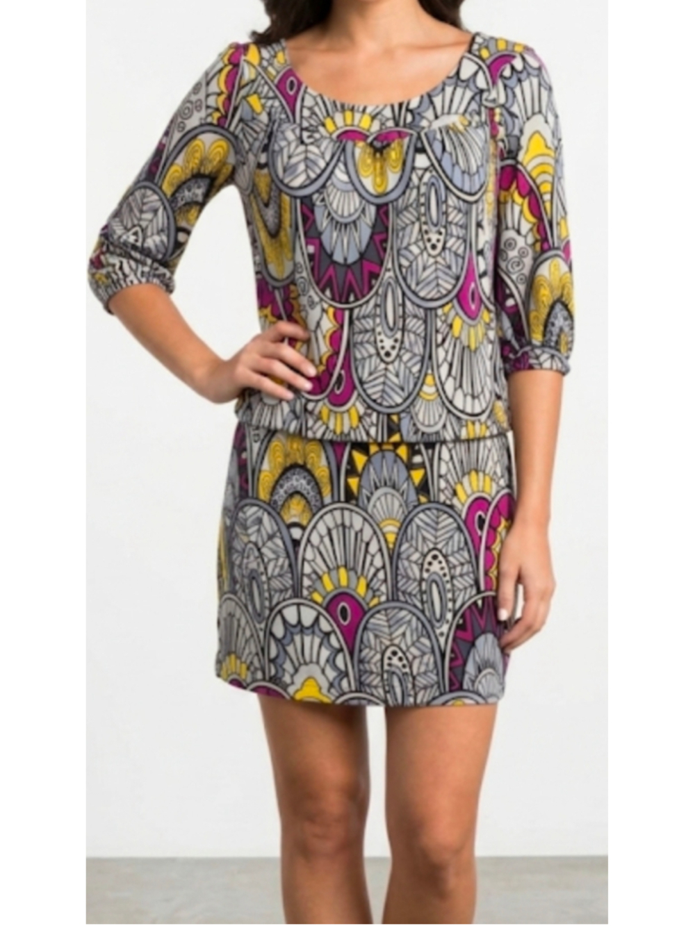 BCBGMAXAZRIA Geo Art Deco Graphic Shift Dress Womens L Rayon Spandex Knit Mini